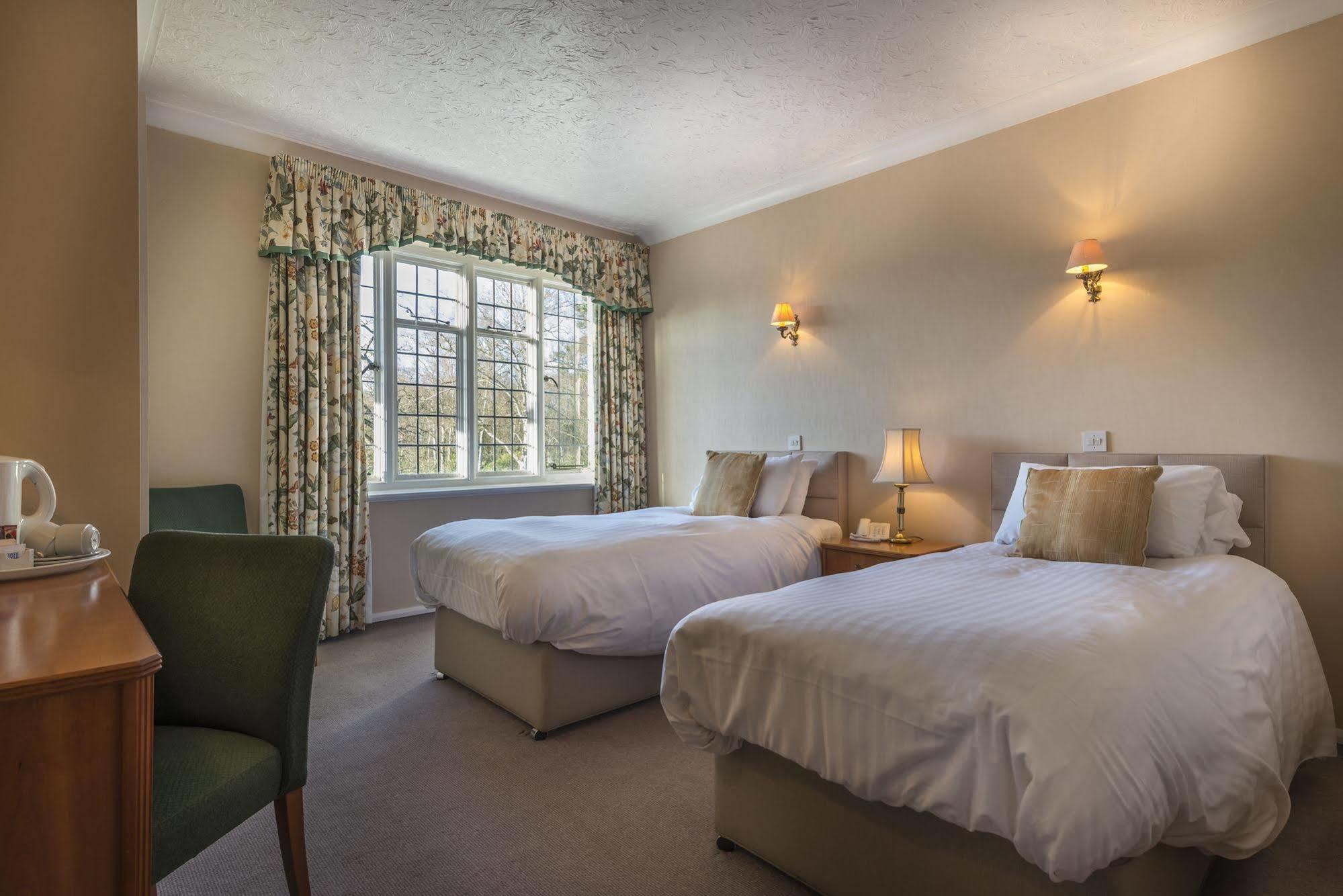 Petwood Hotel Woodhall Spa Exterior foto